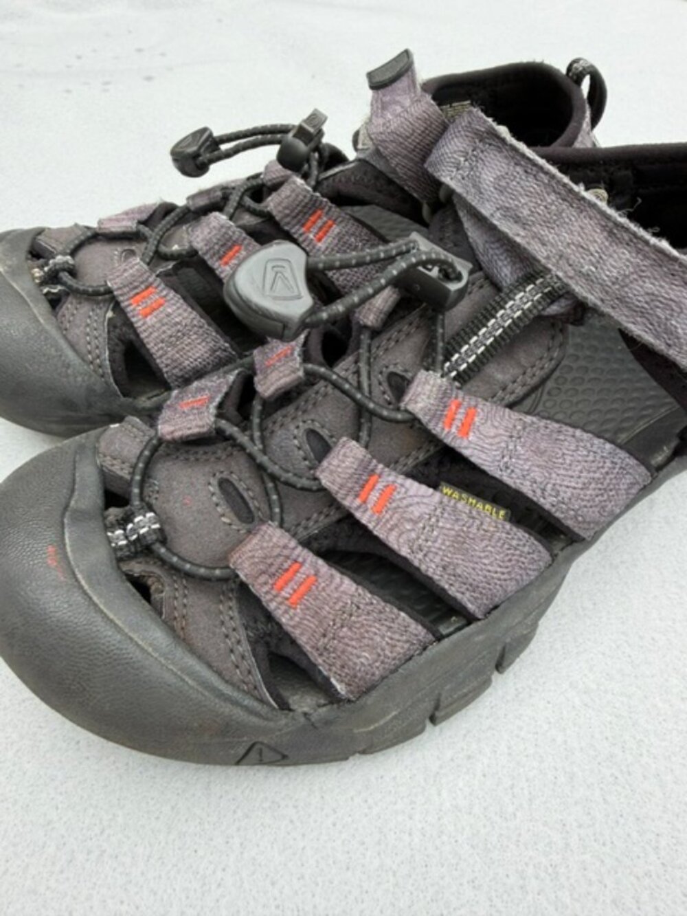 KEEN Kids' Newport H2 Closed Toe Water Sandals in the "Steel Grey/Black" Sz 3